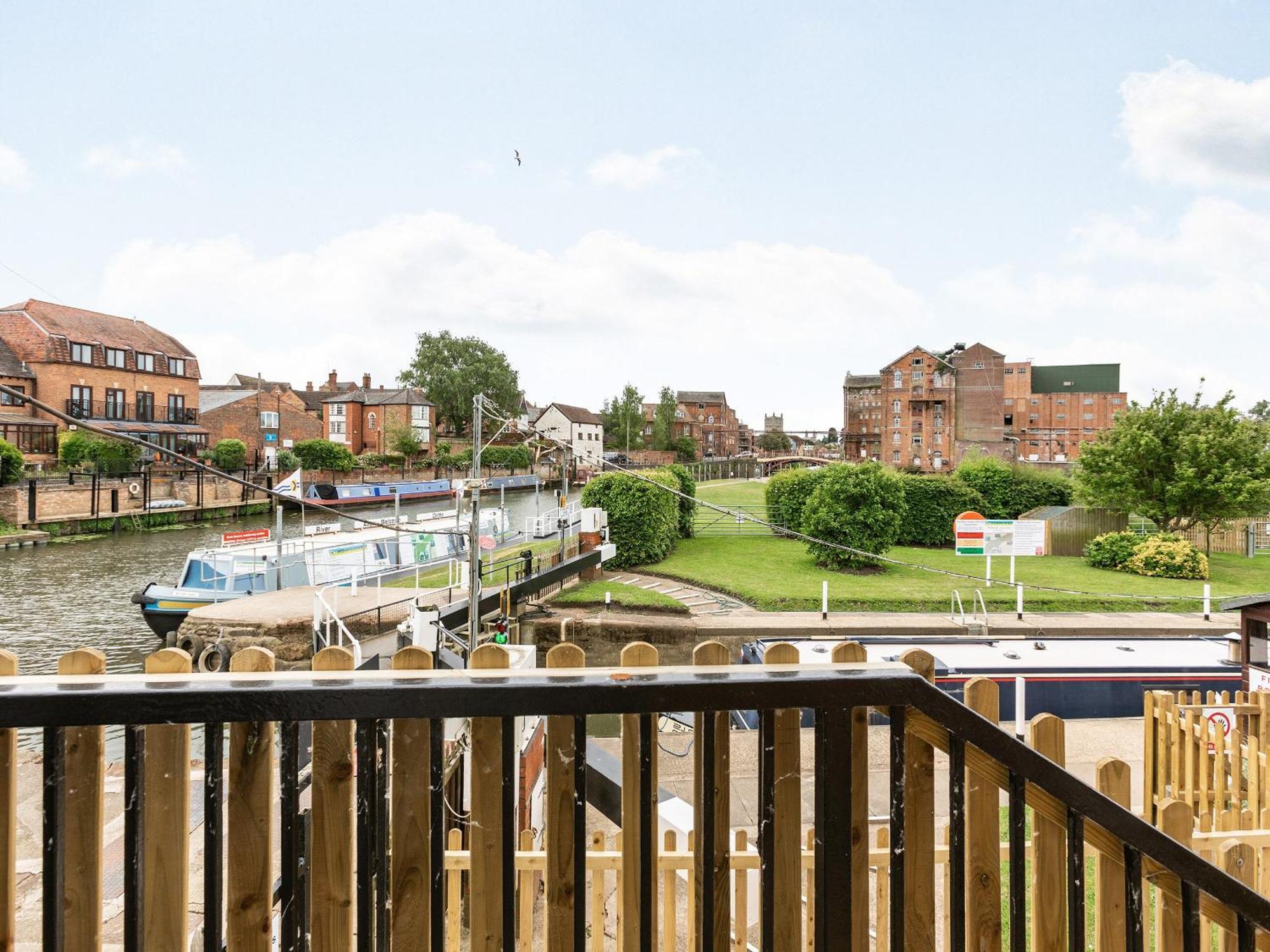 Avon Lock Cottage - Uk34125 Тьюксбери Экстерьер фото